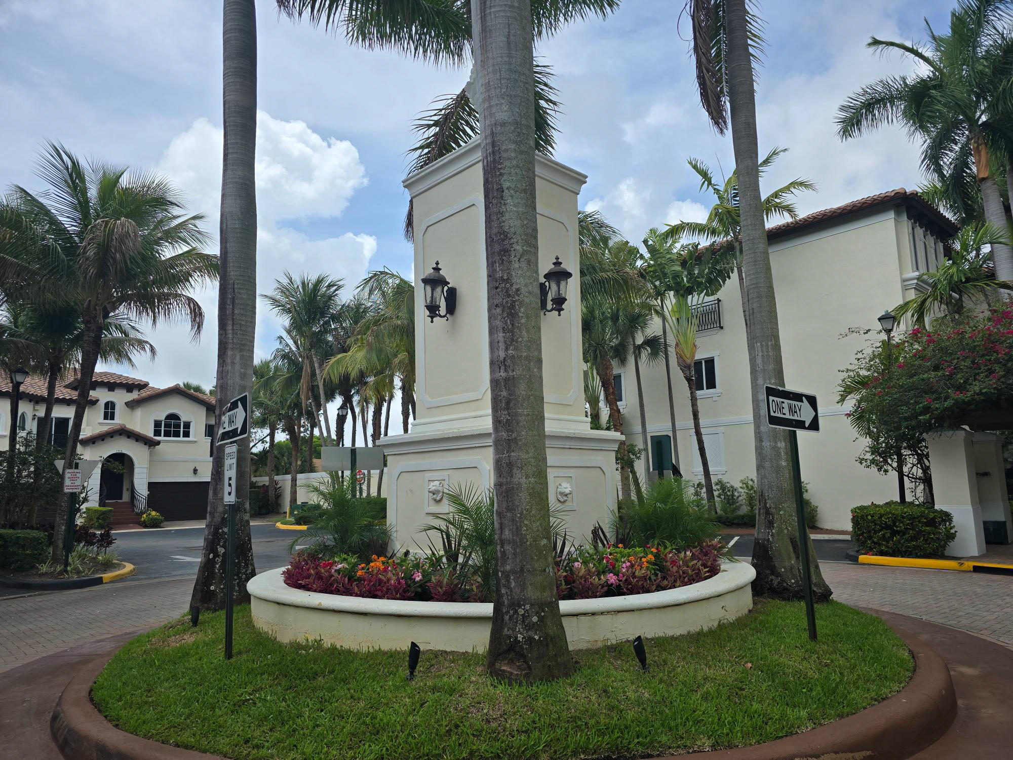 COASTAL BAY COLONY - Residential