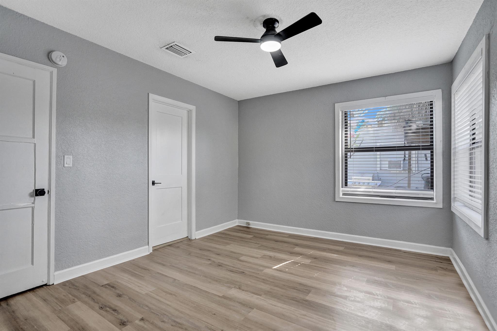 ESTATES OF SOUTH PALM BEA - Residential Income
