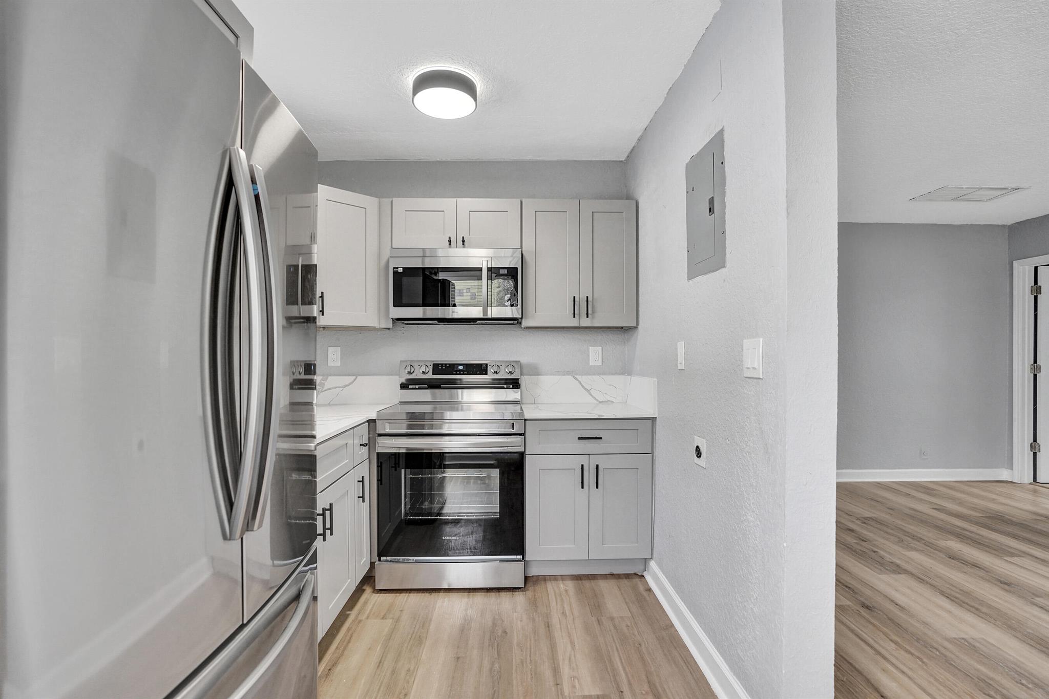 ESTATES OF SOUTH PALM BEA - Residential Income