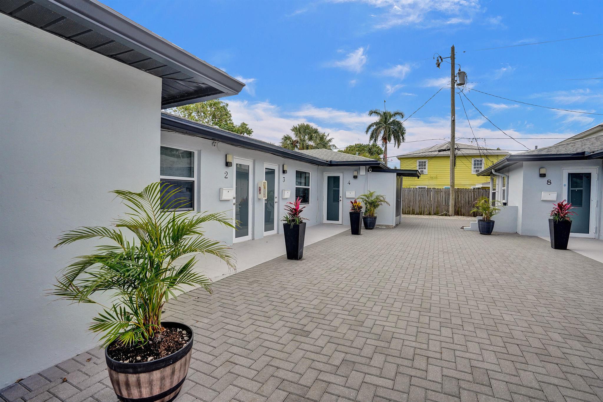 ESTATES OF SOUTH PALM BEA - Residential Income