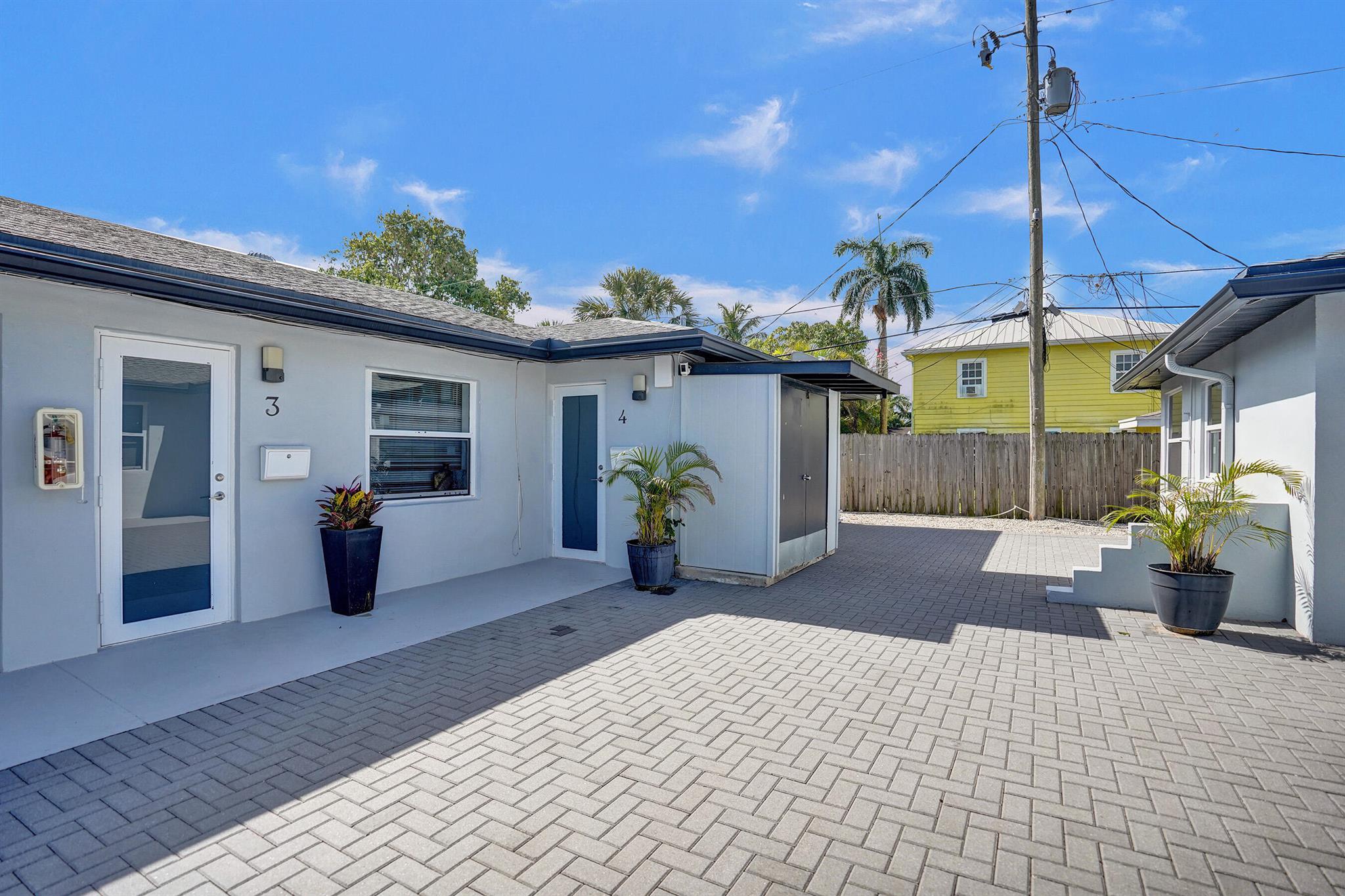 ESTATES OF SOUTH PALM BEA - Residential Income