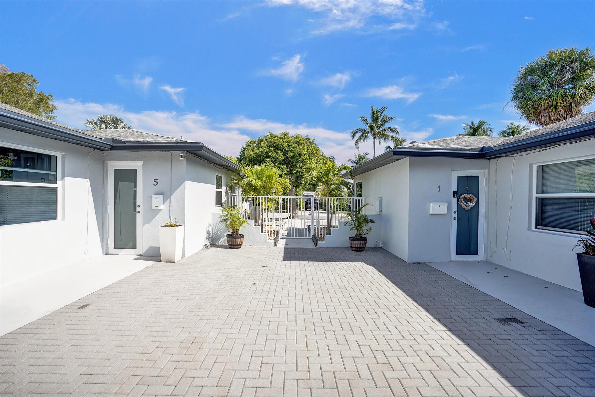 ESTATES OF SOUTH PALM BEA - Residential Income