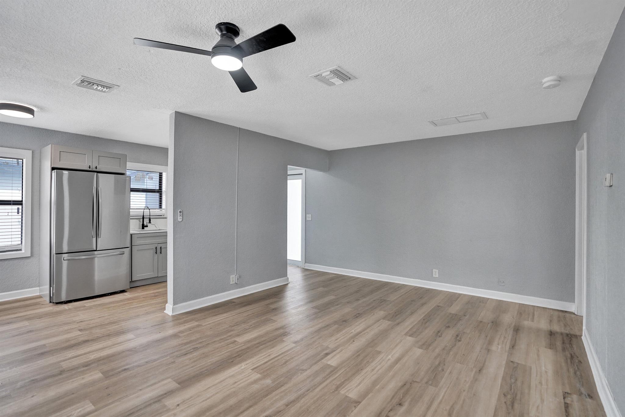ESTATES OF SOUTH PALM BEA - Residential Income