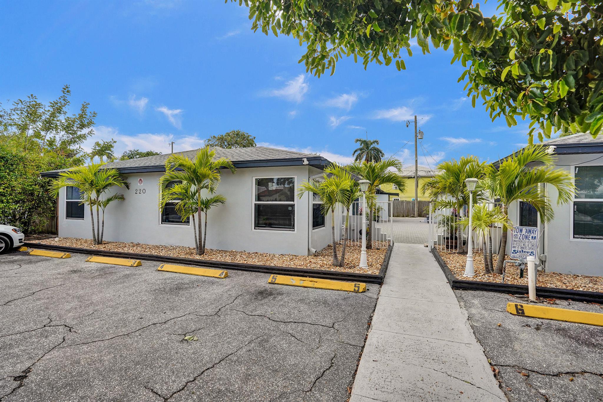 ESTATES OF SOUTH PALM BEA - Residential Income