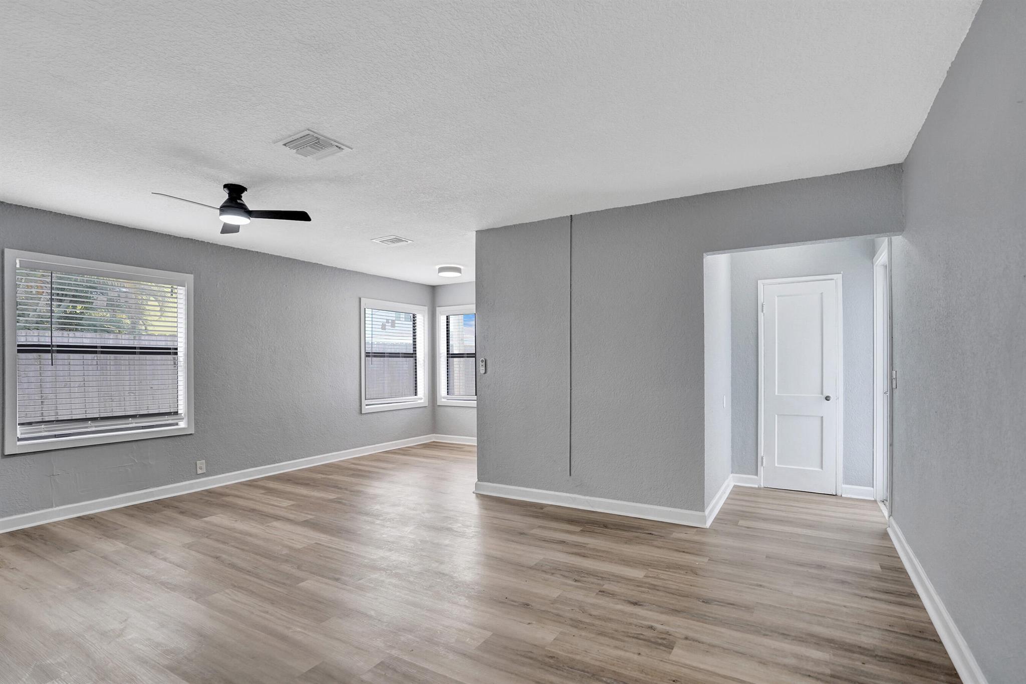 ESTATES OF SOUTH PALM BEA - Residential Income