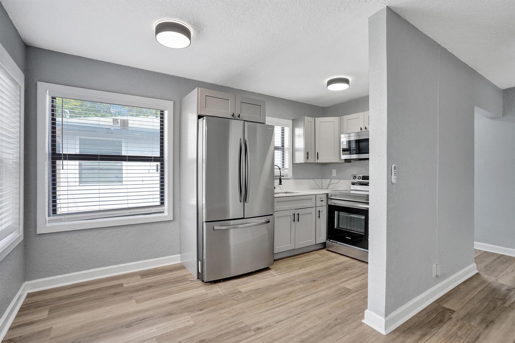 ESTATES OF SOUTH PALM BEA - Residential Income