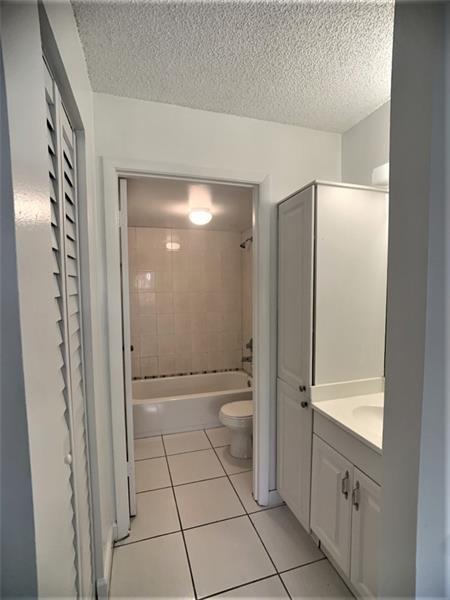 Banyan Tree Five Condo - Residential Lease