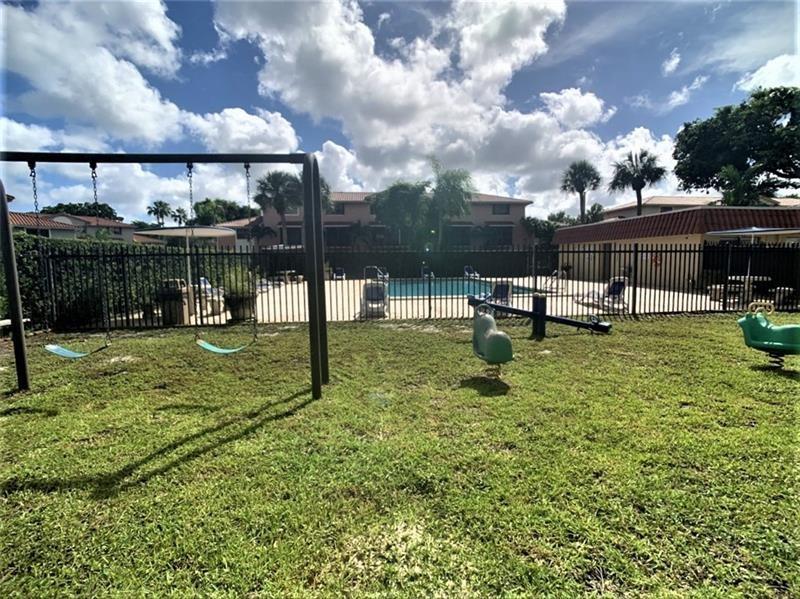 Banyan Tree Five Condo - Residential Lease