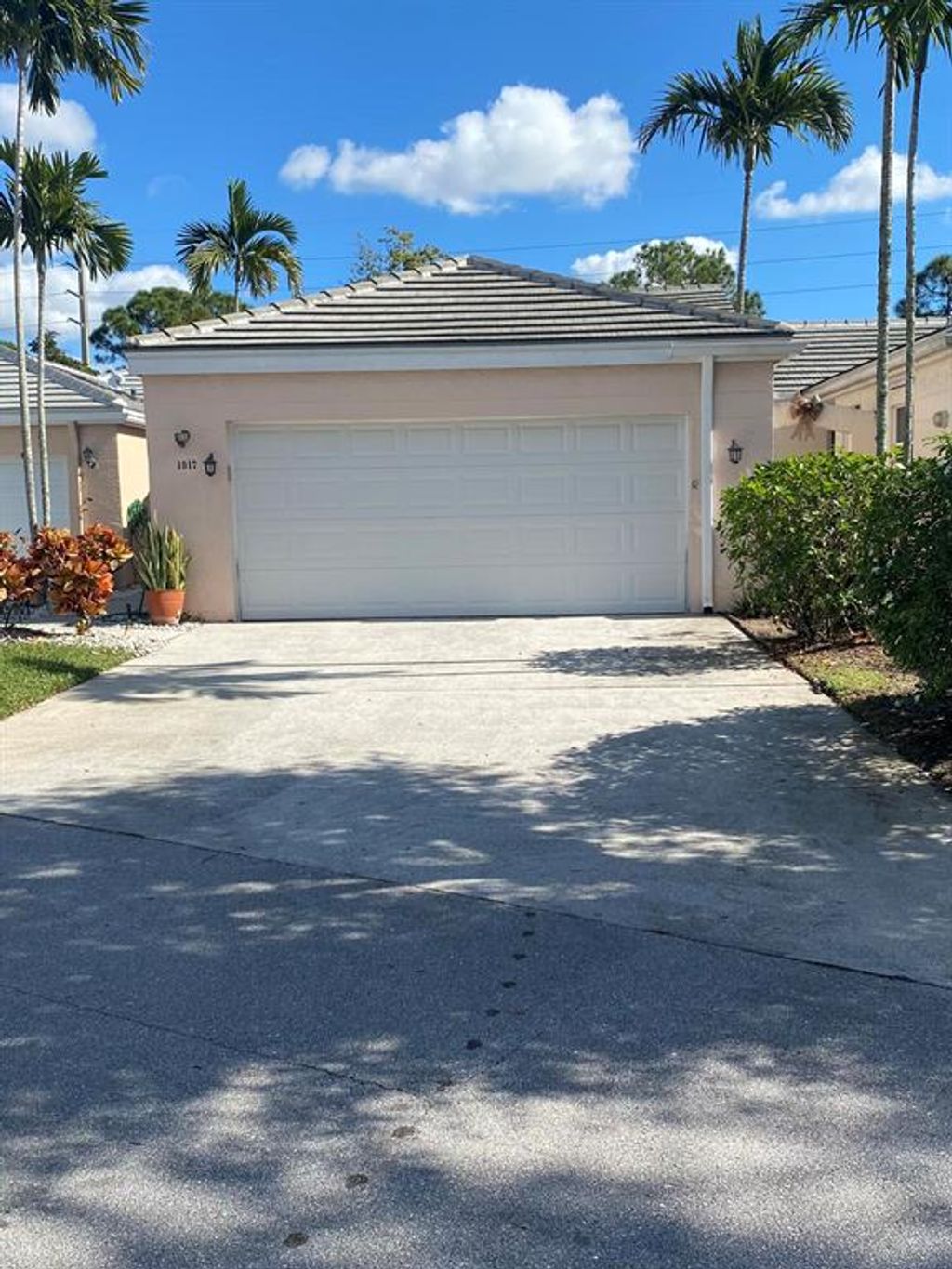 Photo of 1017 Island Manor Drive Dr, Green Acres, FL 33413 (MLS # R10762803)