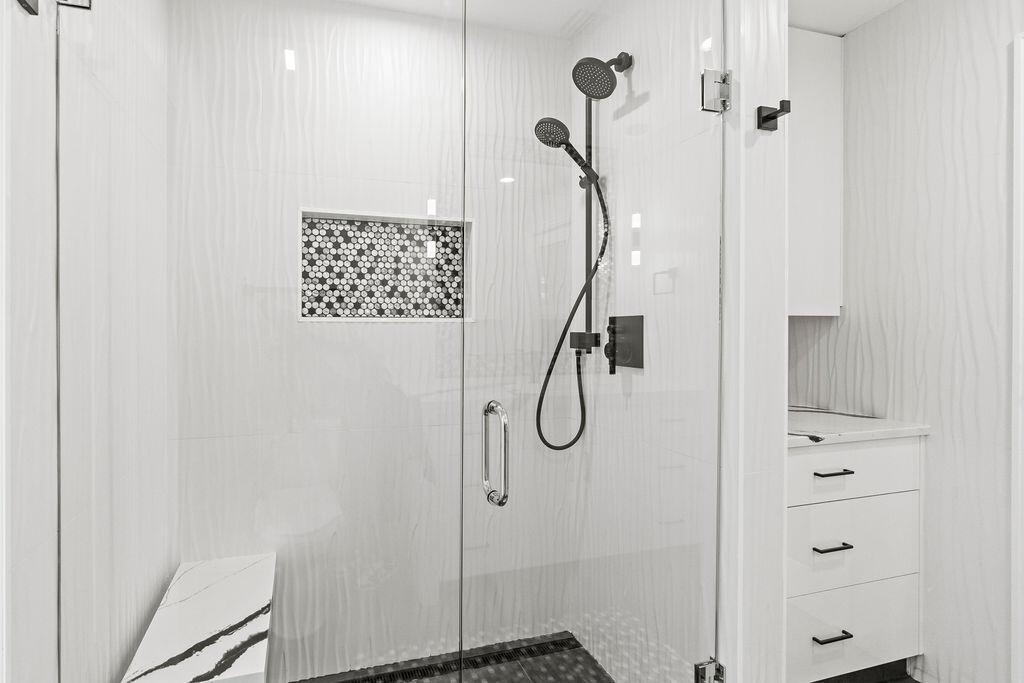 YACHT HARBOR MANOR IN - Residential