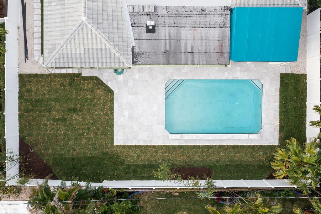 YACHT HARBOR MANOR IN - Residential