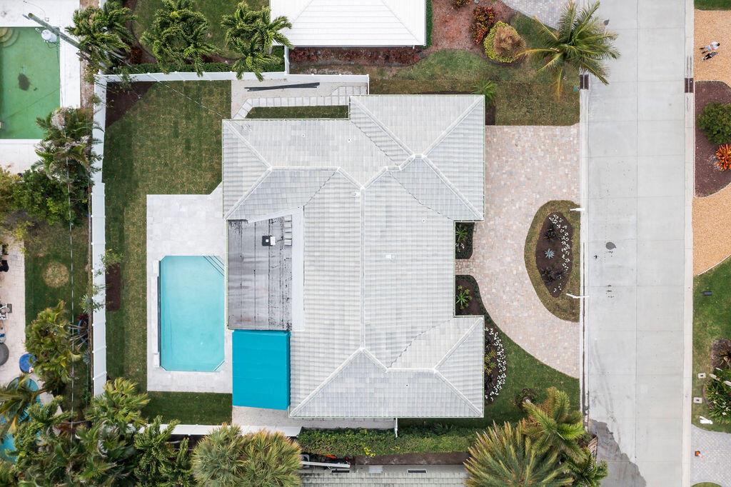 YACHT HARBOR MANOR IN - Residential