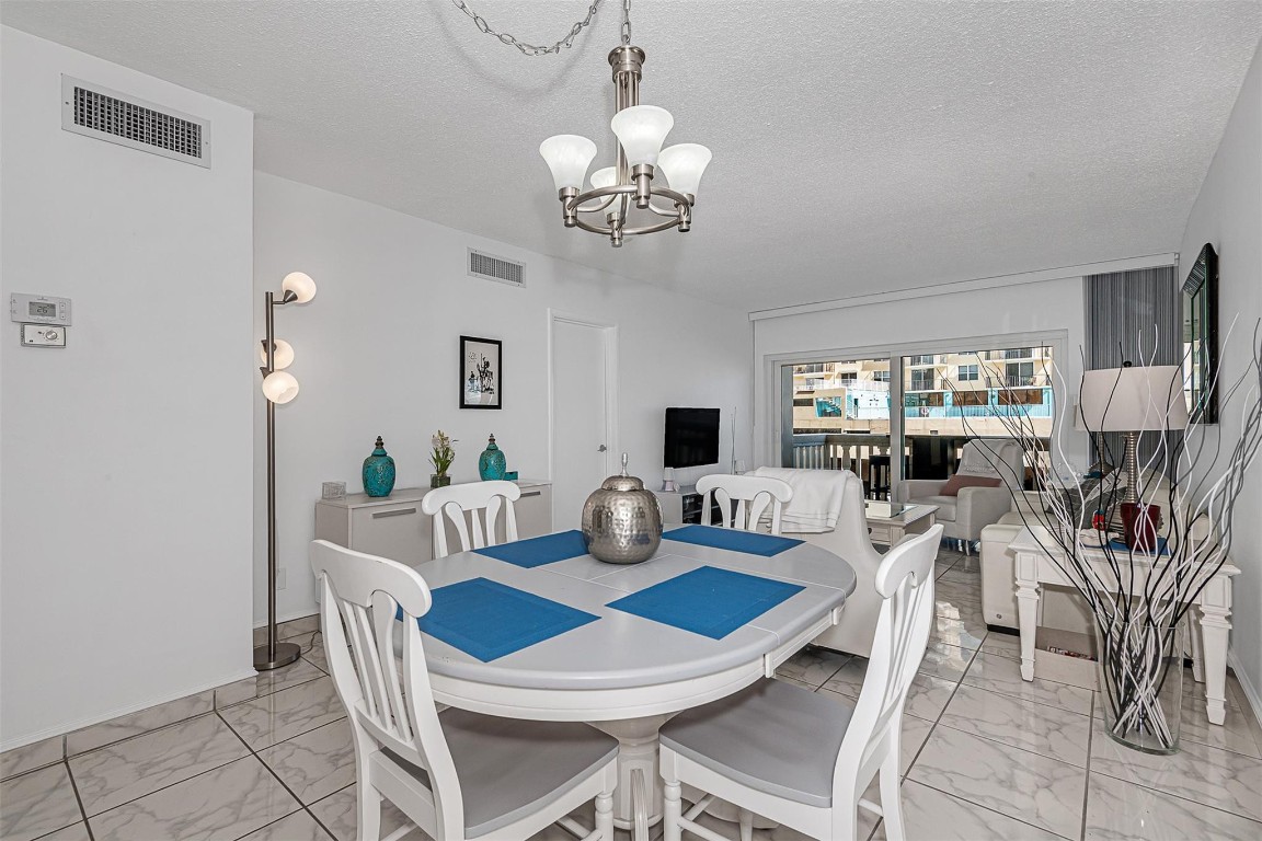 PARADISE ISLE - Residential