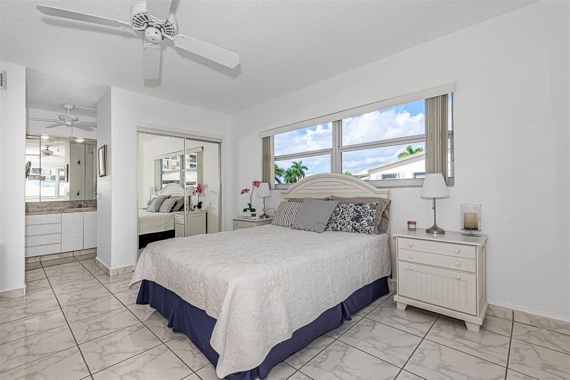 PARADISE ISLE - Residential