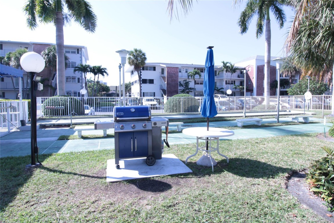 PARADISE ISLE - Residential