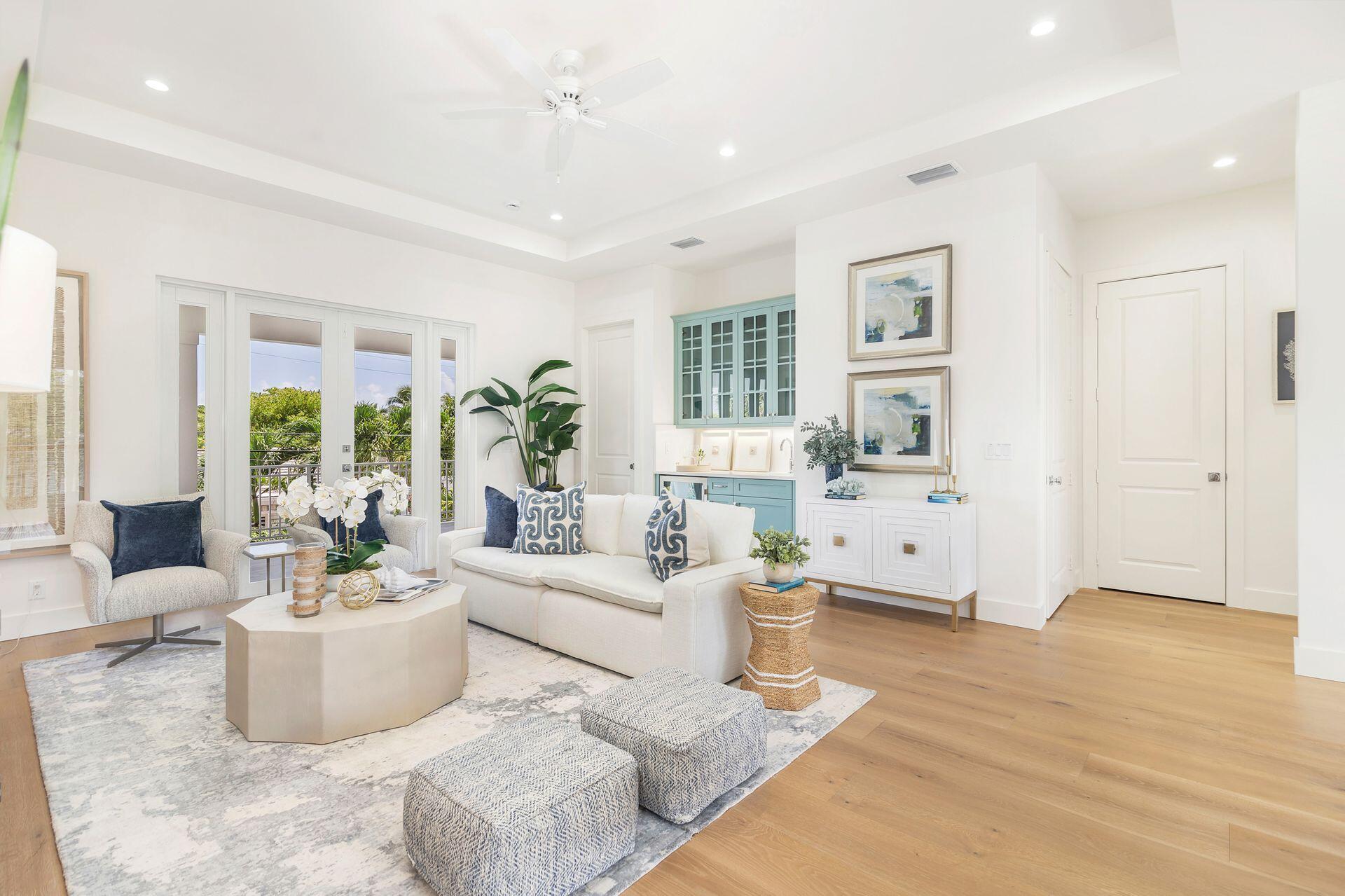 EDGEWATER - Residential