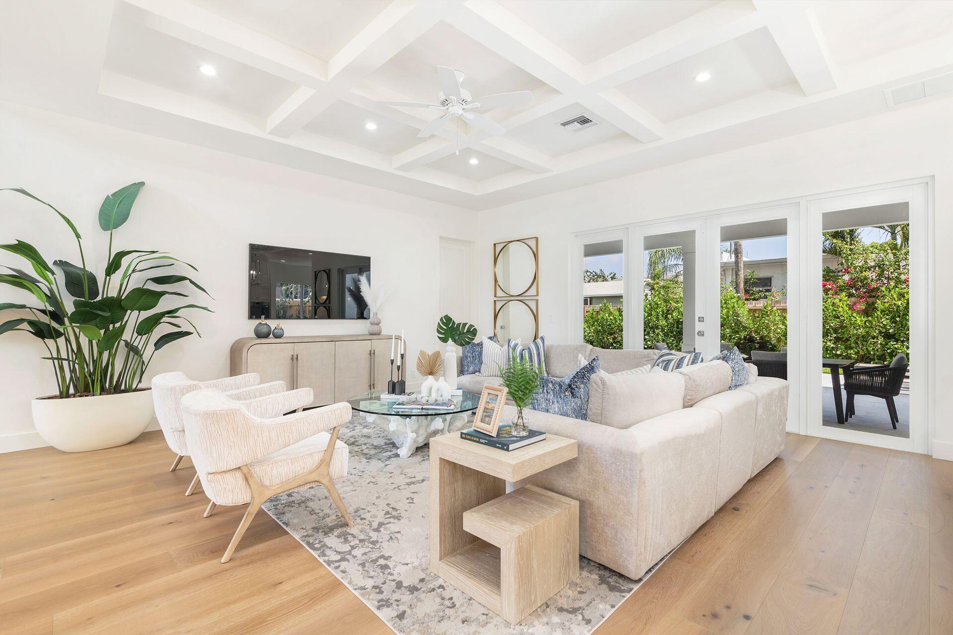 EDGEWATER - Residential