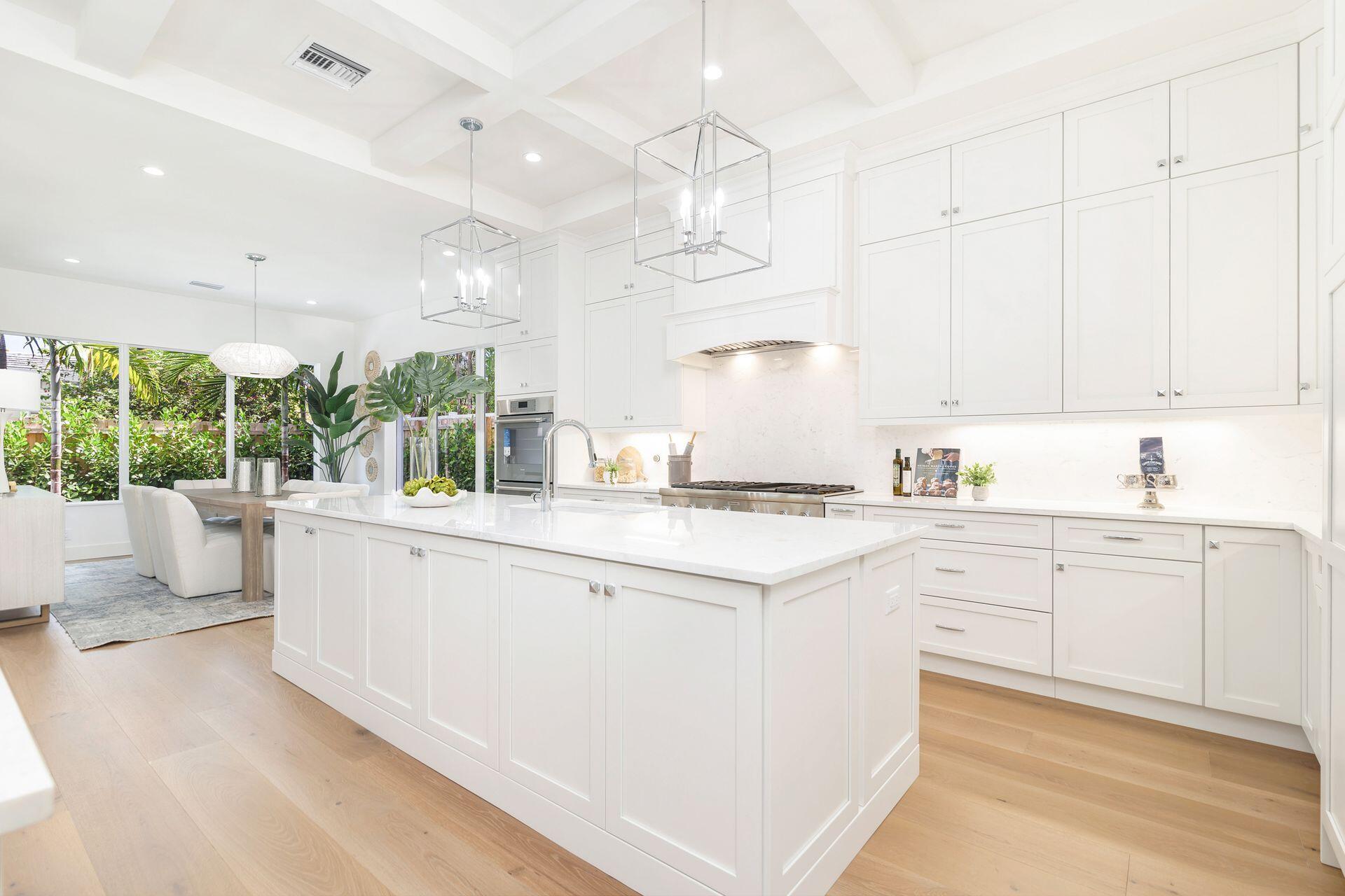 EDGEWATER - Residential