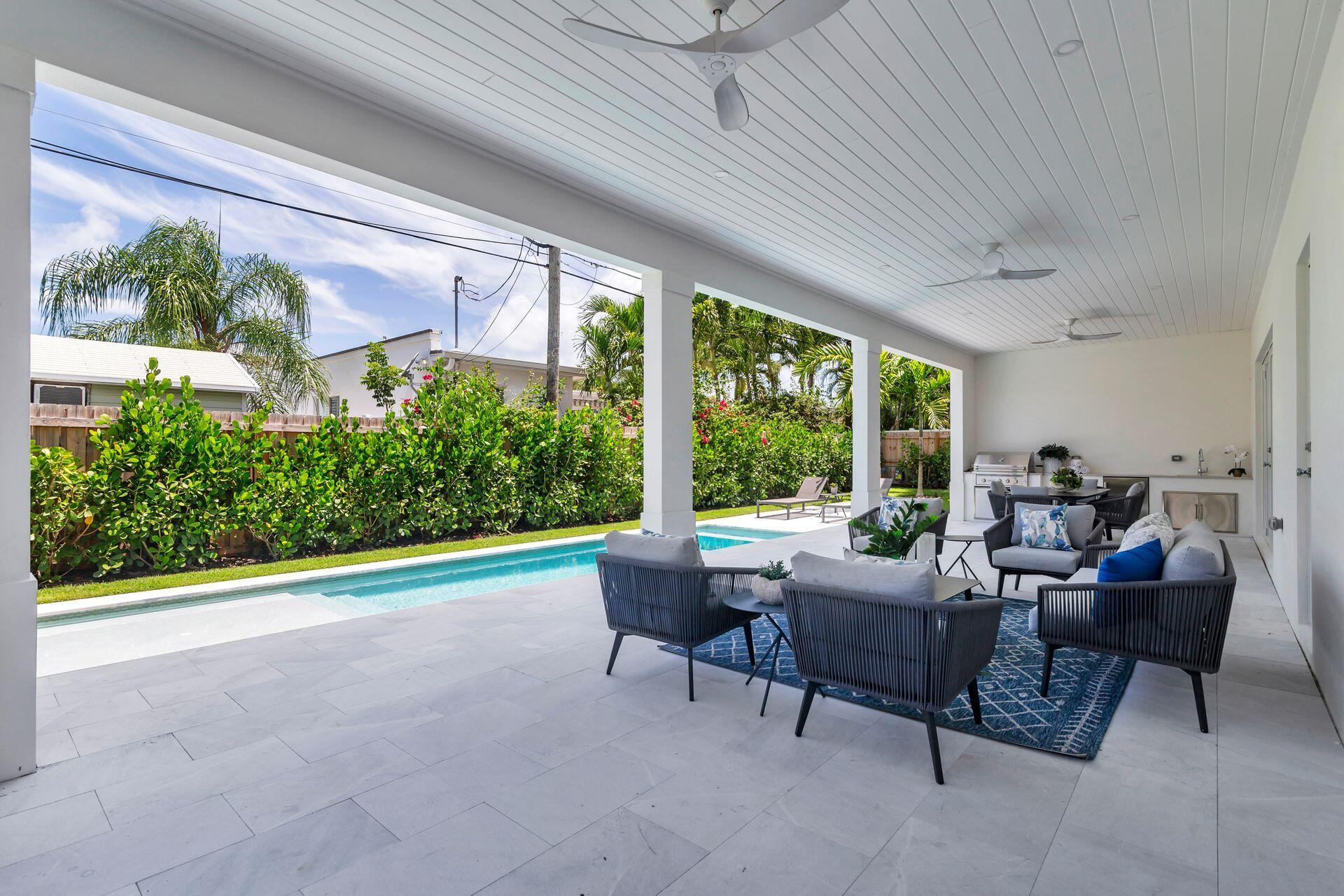 EDGEWATER - Residential