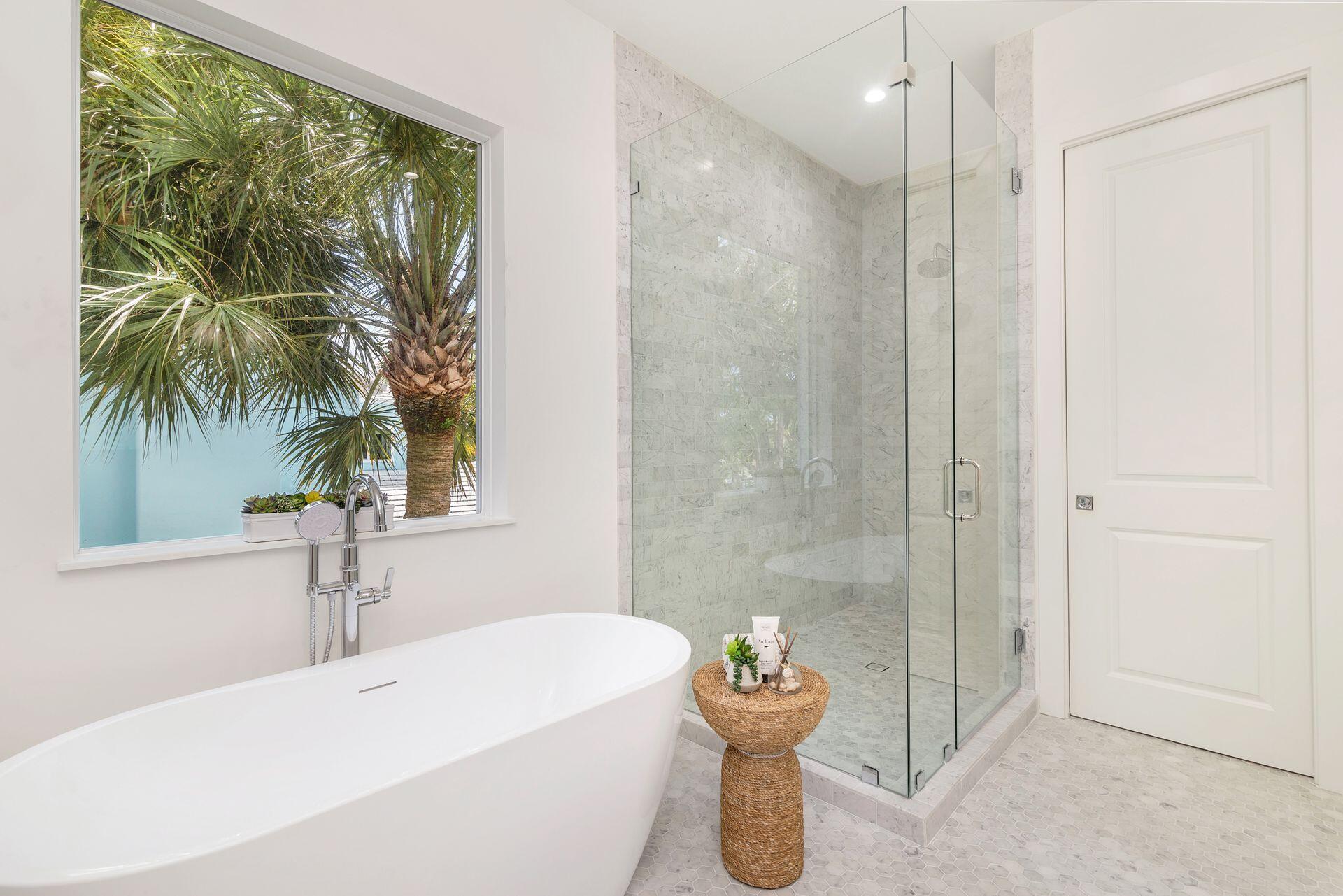 EDGEWATER - Residential