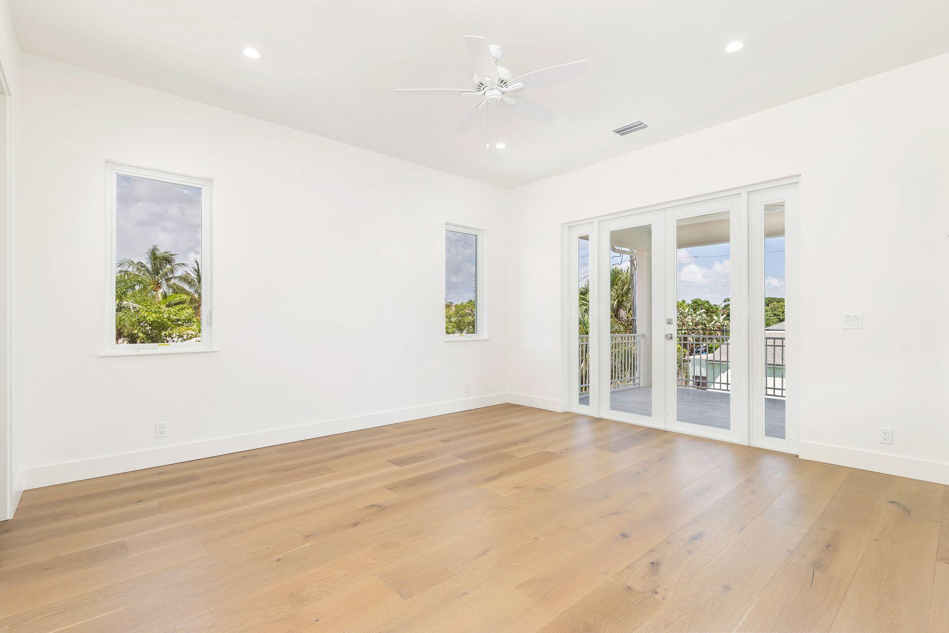 EDGEWATER - Residential