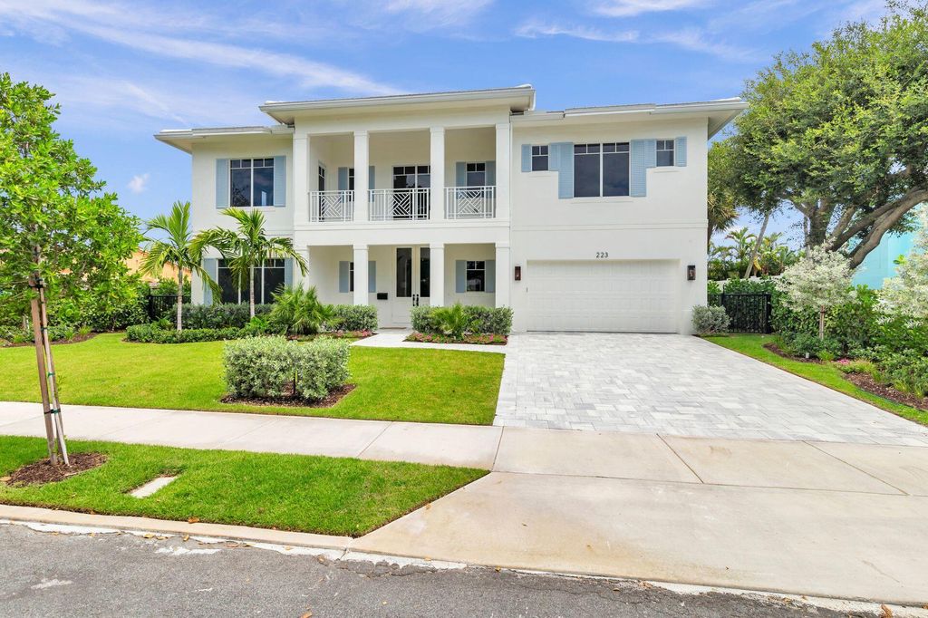 Photo of 223 Costello Road, West Palm Beach, FL 33405 (MLS # R11040328)