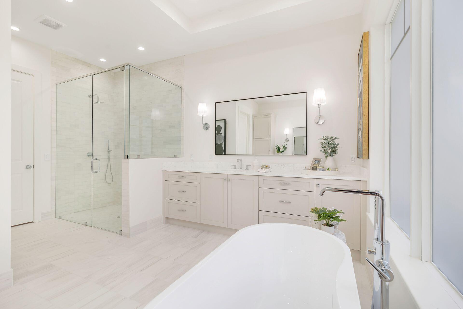 EDGEWATER - Residential