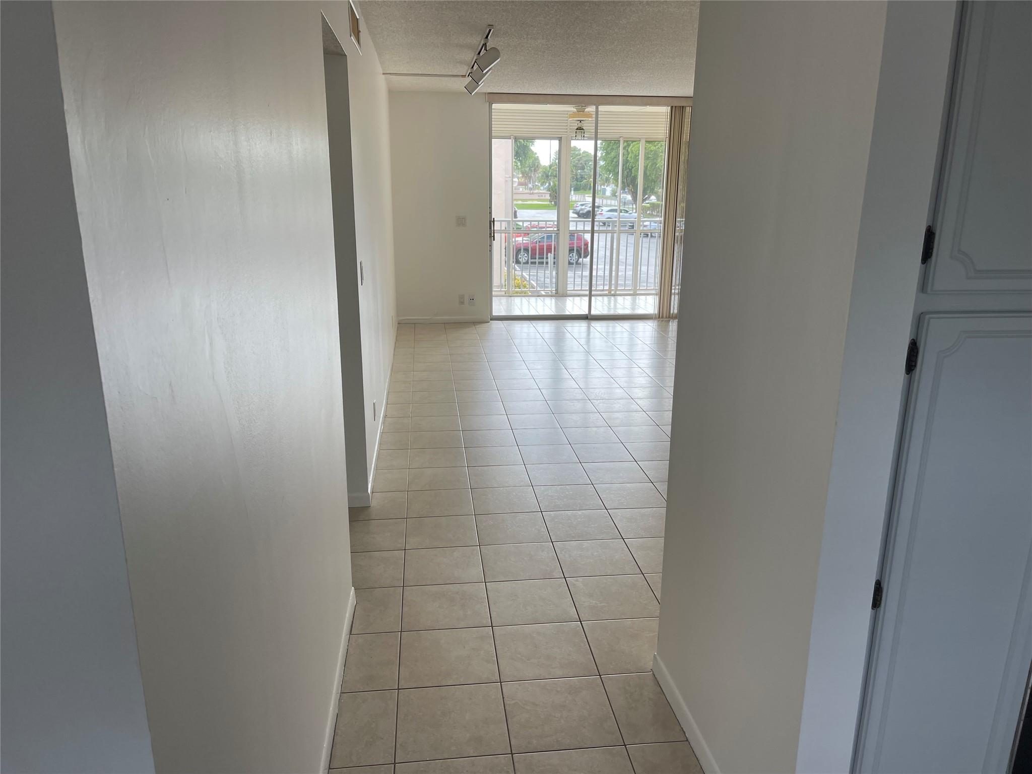 Meadowbrook Lakes Condo - Residential