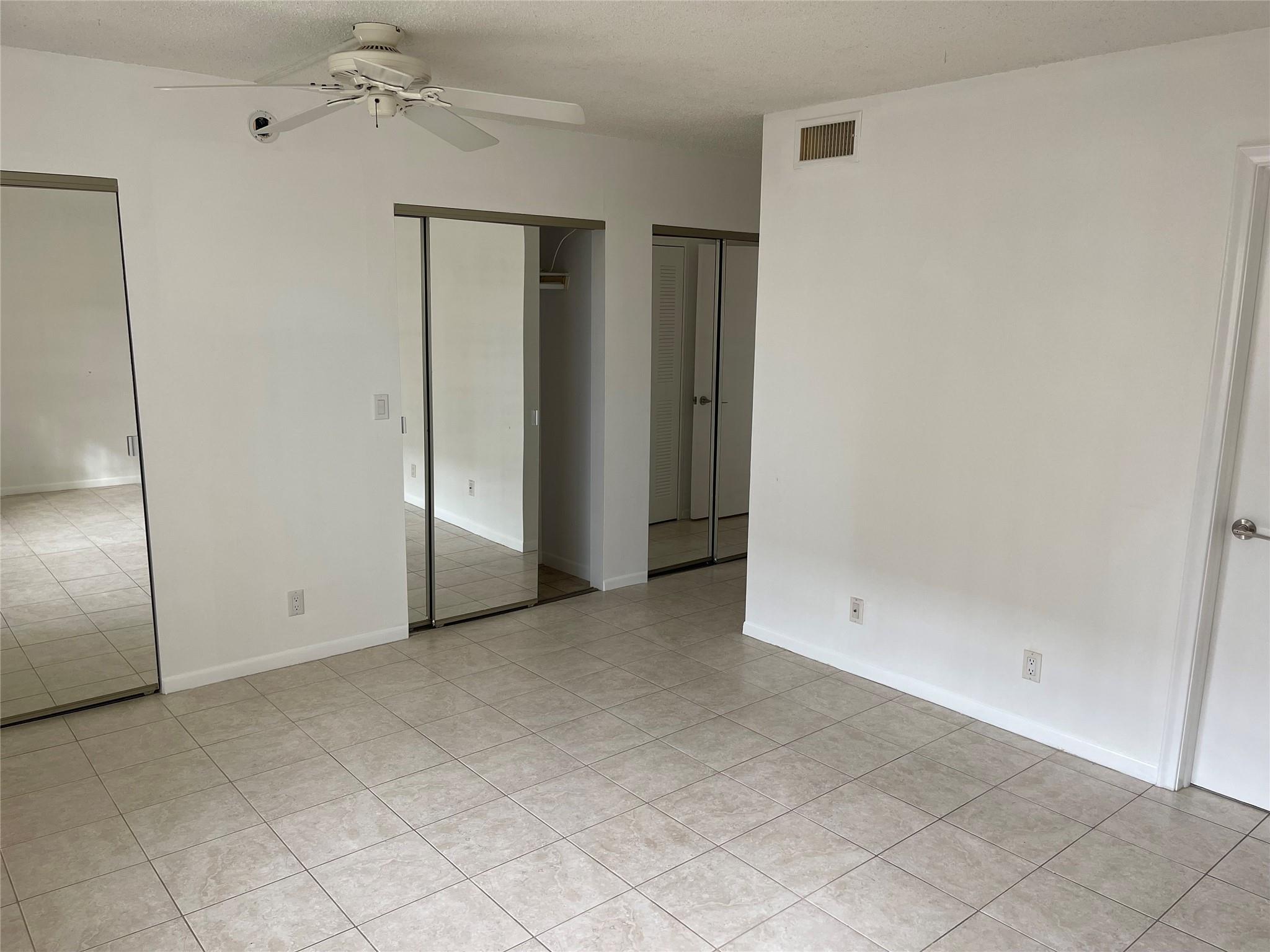 Meadowbrook Lakes Condo - Residential