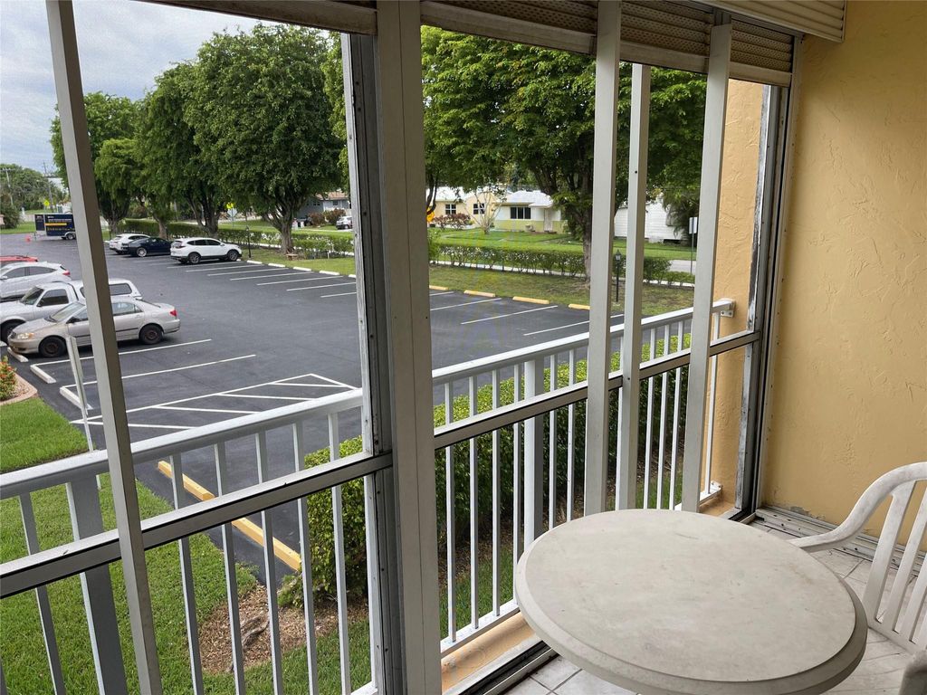 Photo of 202 SE 10th Street #207, Dania Beach, FL 33004 (MLS # F10401434)