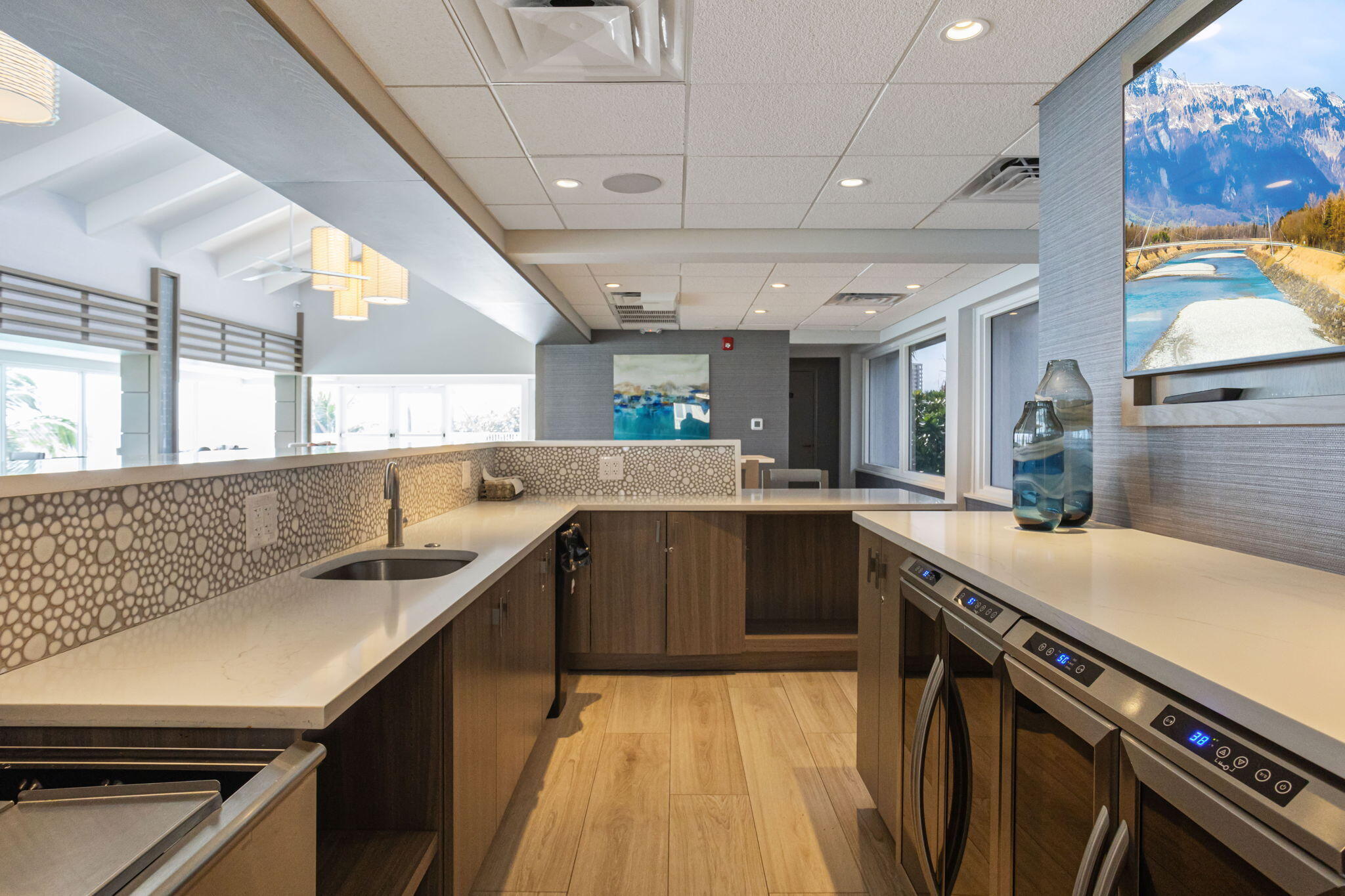 ABERDEEN ARMS CONDO - Residential