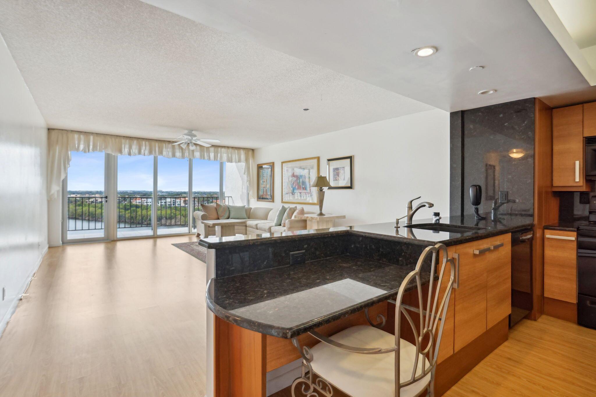 ABERDEEN ARMS CONDO - Residential