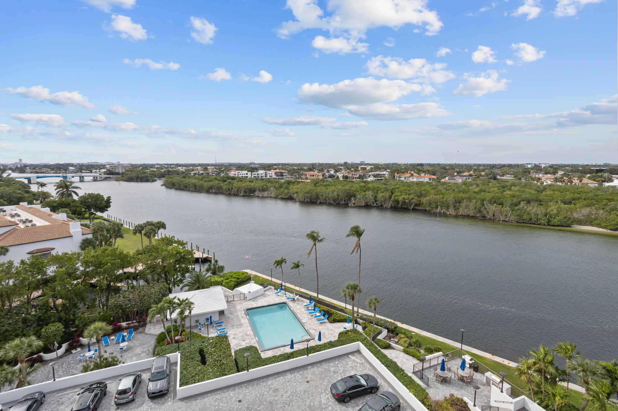 ABERDEEN ARMS CONDO - Residential