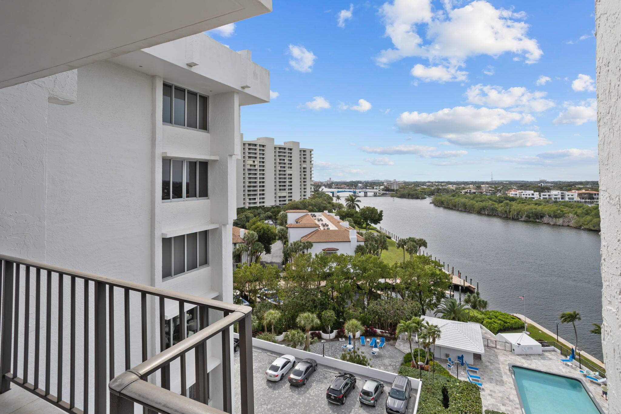 ABERDEEN ARMS CONDO - Residential
