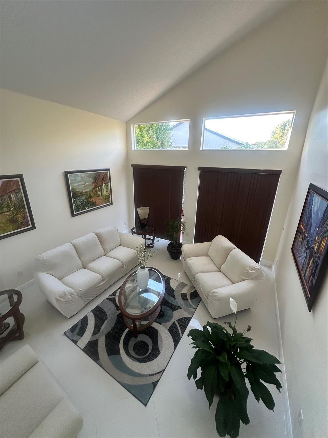 Towngate 156-11 B - Residential