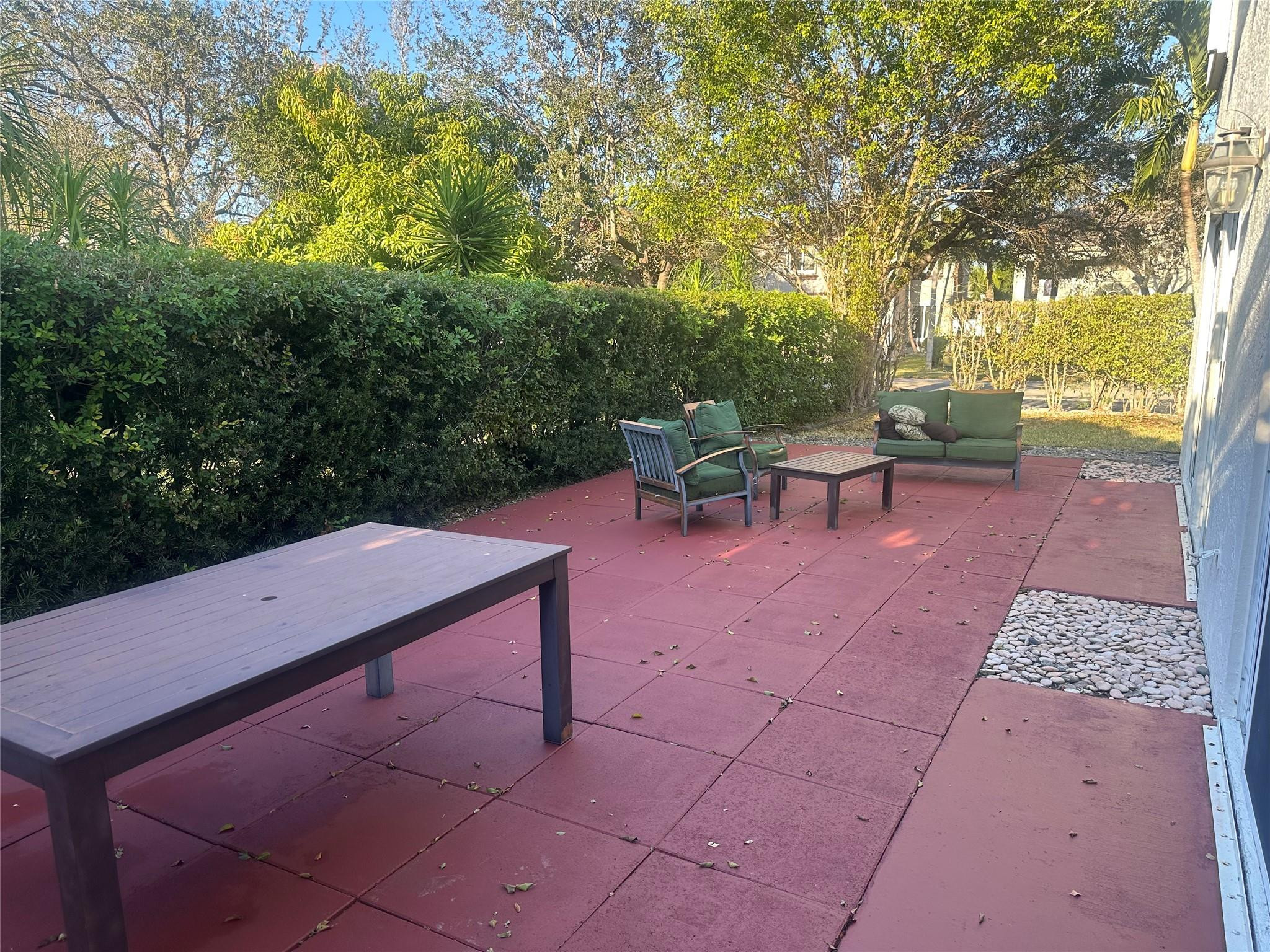 Towngate 156-11 B - Residential