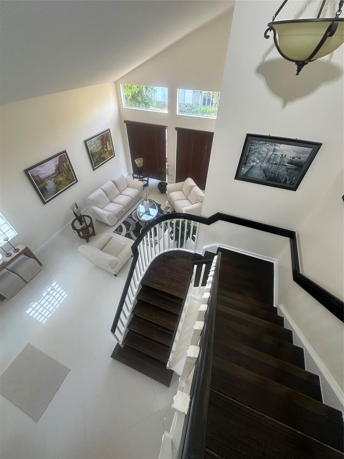 Towngate 156-11 B - Residential