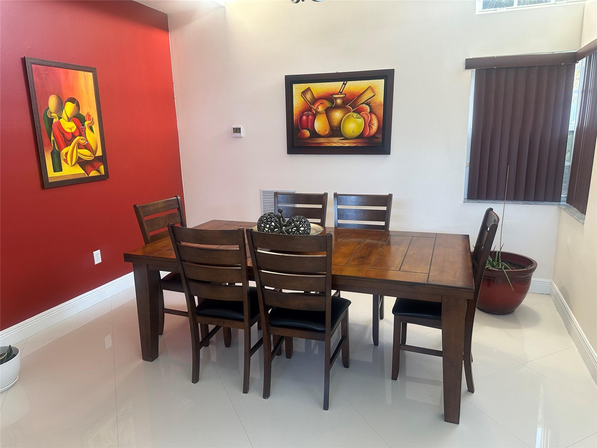 Towngate 156-11 B - Residential