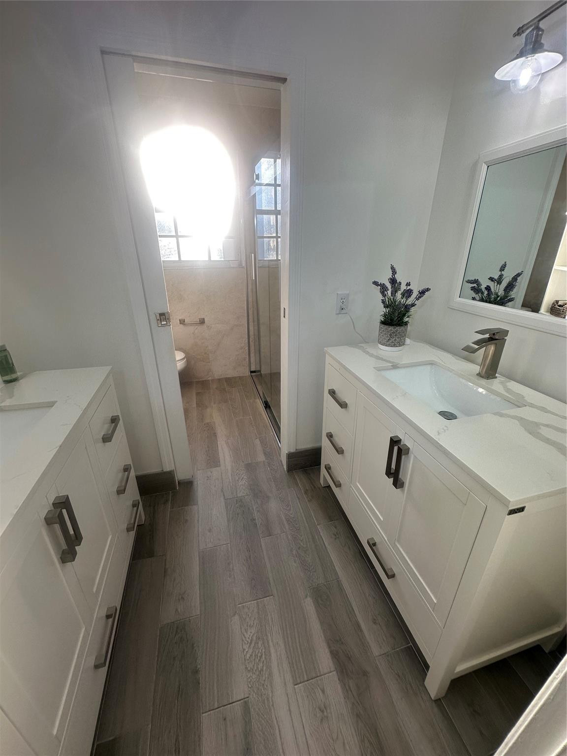 Towngate 156-11 B - Residential