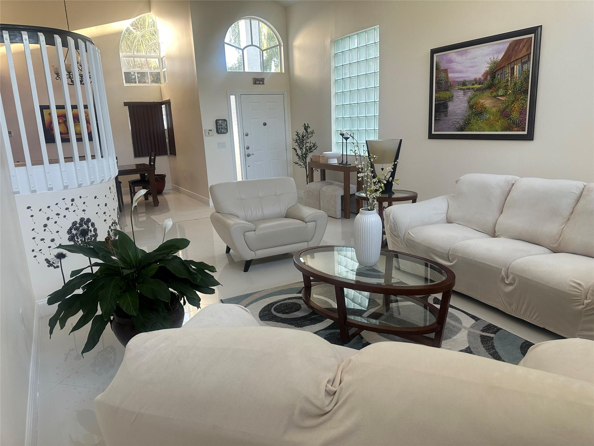 Towngate 156-11 B - Residential