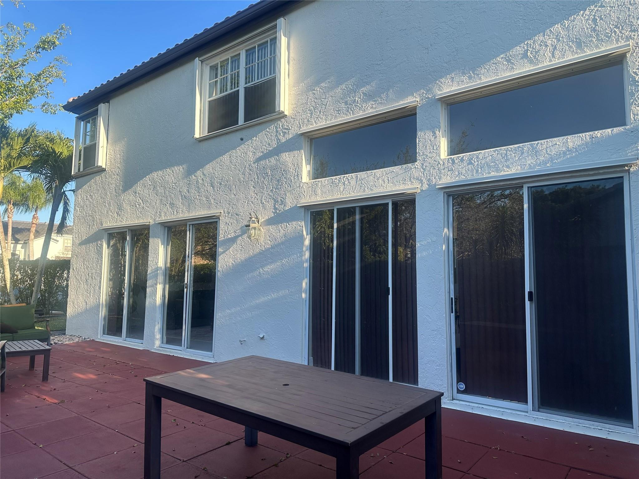 Towngate 156-11 B - Residential