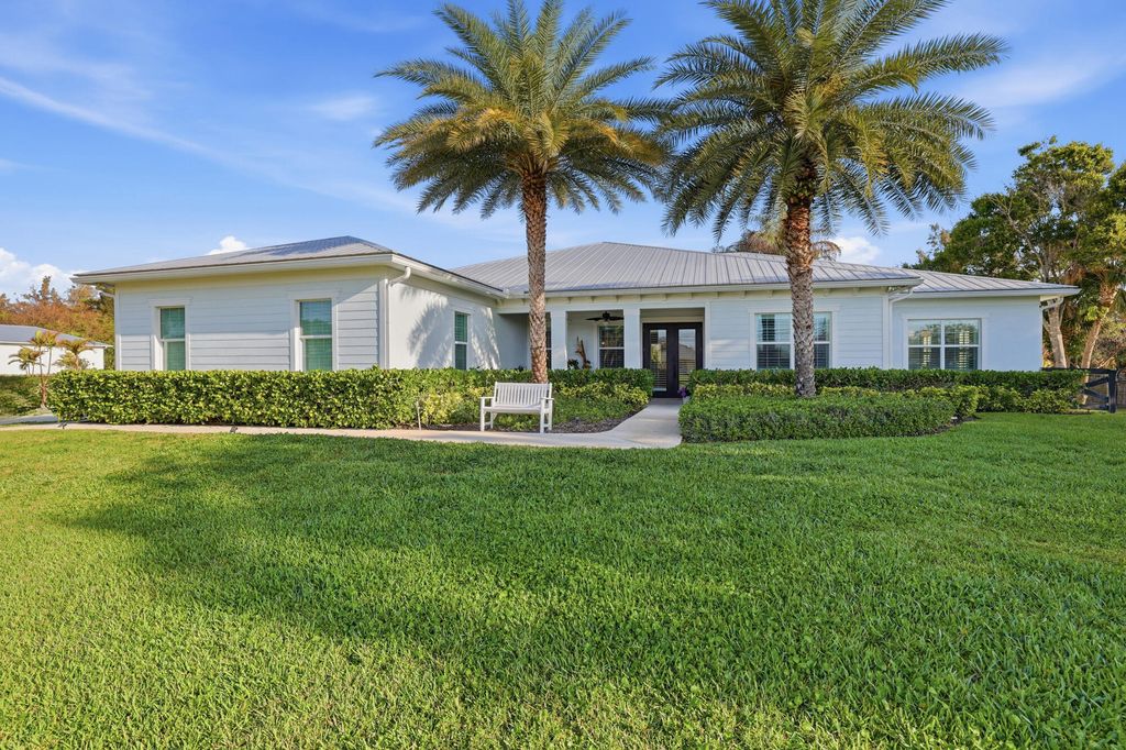 Photo of 9301 154th Road N, Jupiter, FL 33478 (MLS # B26003522)