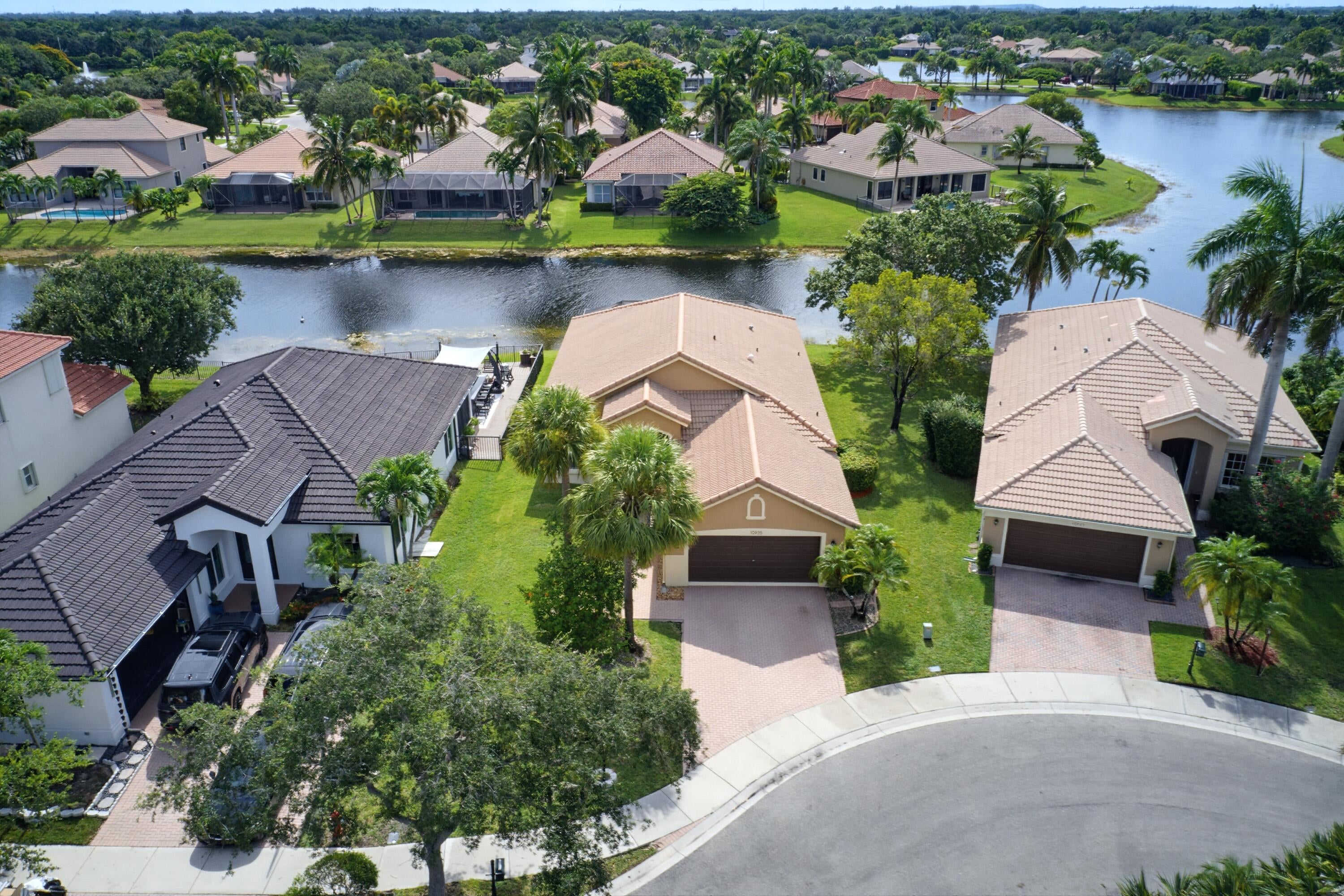 Properties | Stephanie Kaufman 10935 NW 64TH Drive