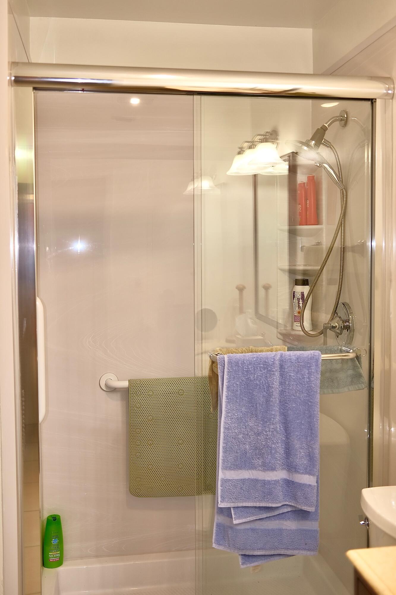 GOLDEN LAKES VILLAGE CONDO B C D - Residential