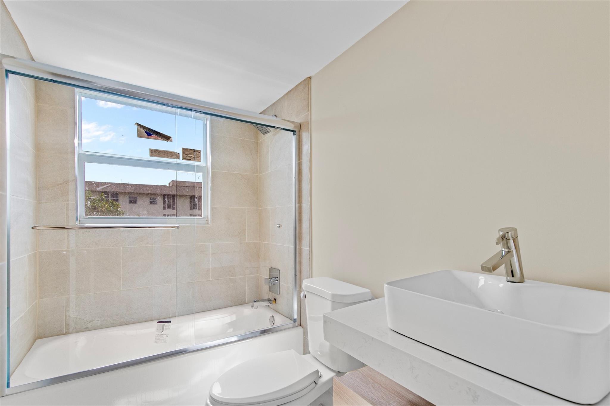 No 31 Palm-Aire Country C - Residential Lease