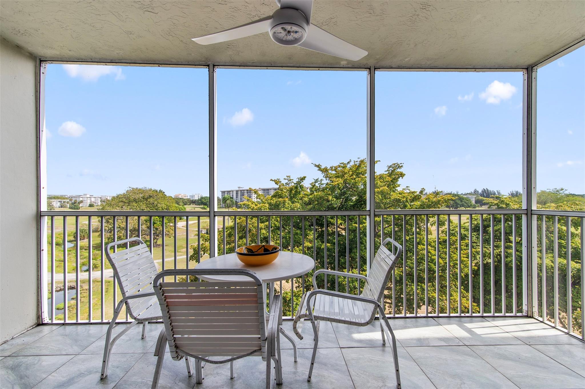 No 31 Palm-Aire Country C - Residential Lease