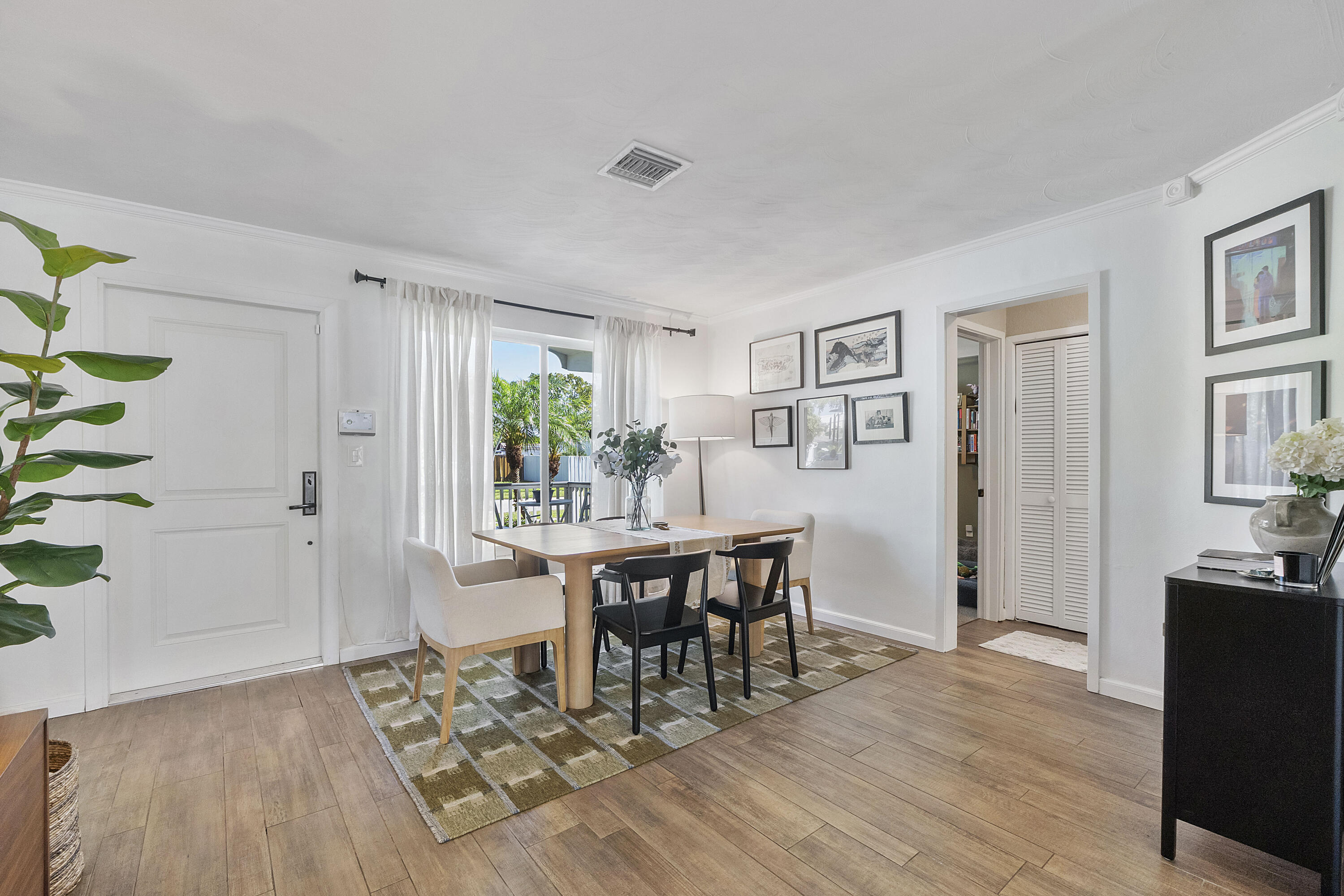 PEARL ESTATES - Residential