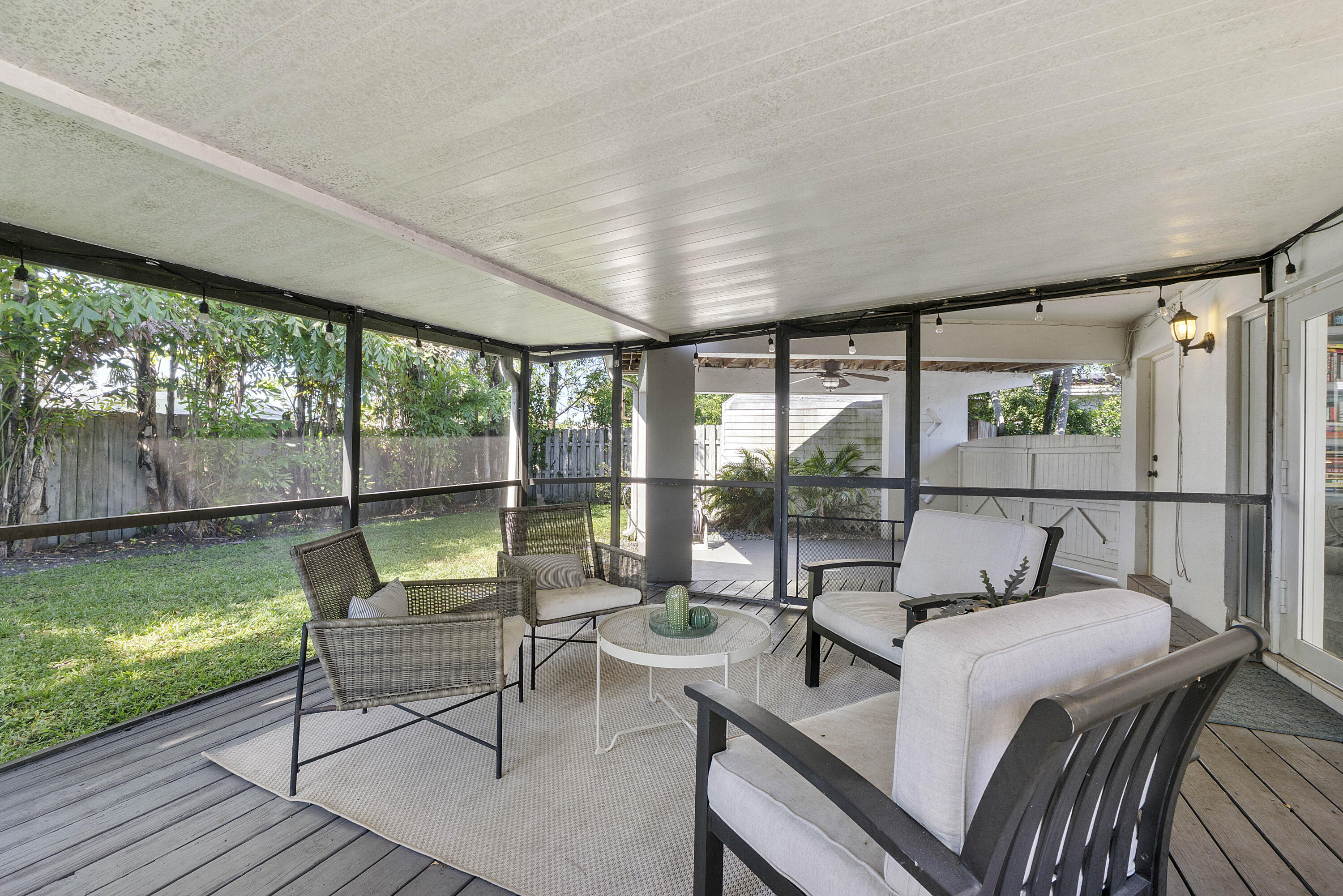 PEARL ESTATES - Residential