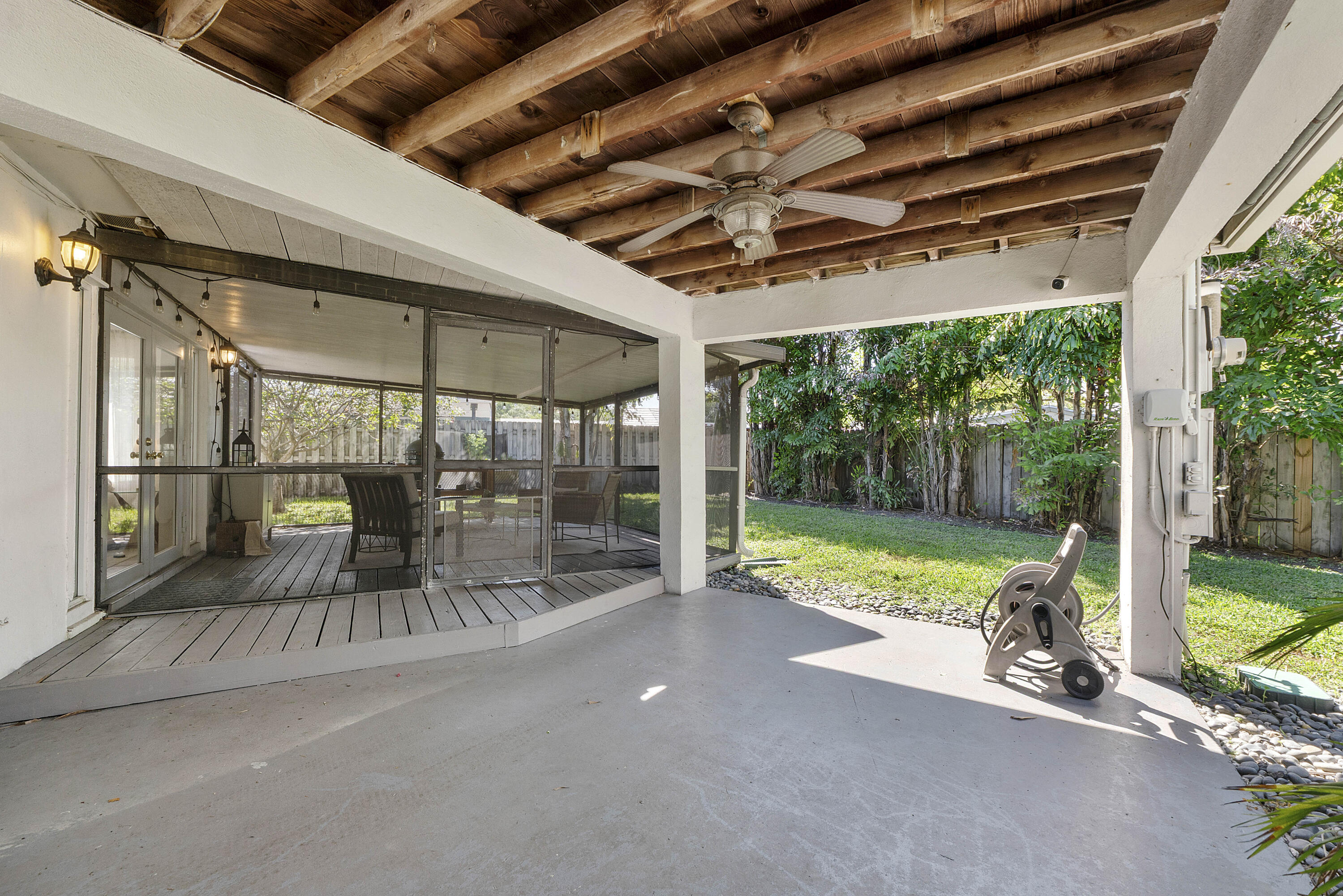 PEARL ESTATES - Residential