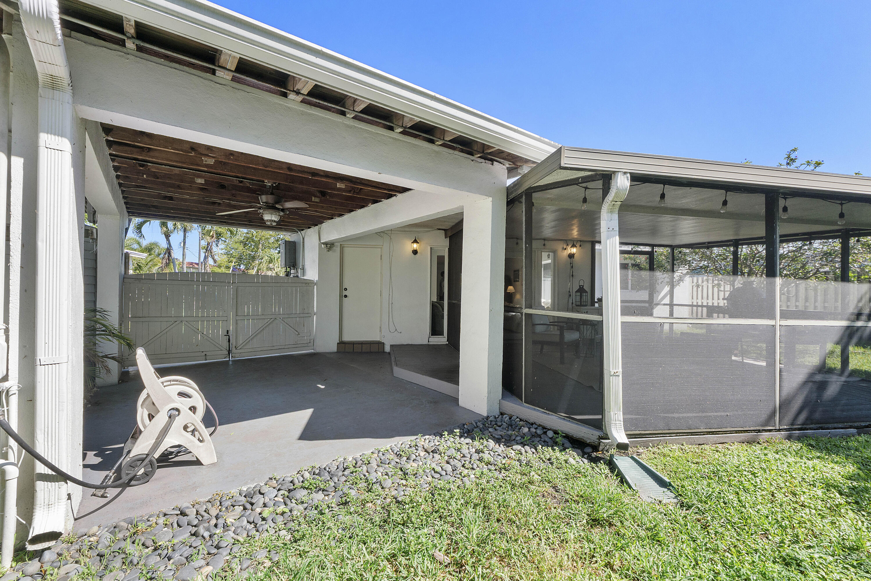 PEARL ESTATES - Residential